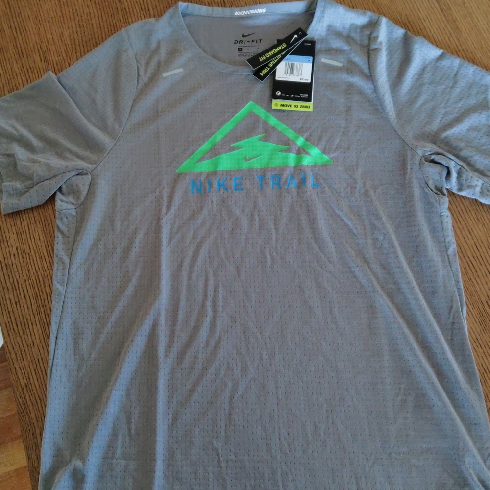 NWT Nike Trail Breathe running tee
